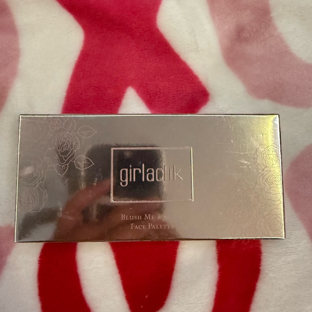 Girlactik Blush Me Face Palette - Pink Shades